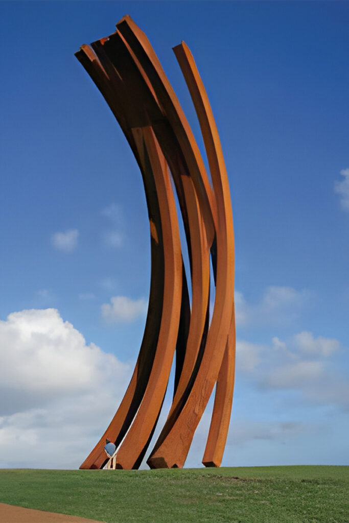 sculpture acier corten